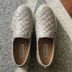Steve Madden slip on shoes